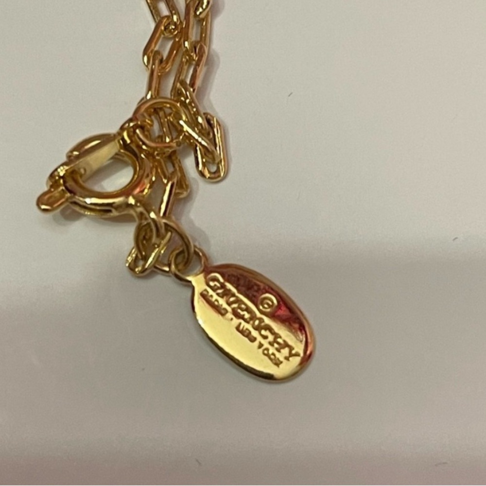 Givenchy Gold Necklace with Dainty Chain and Elegant Pendant - Picture 8 of 8